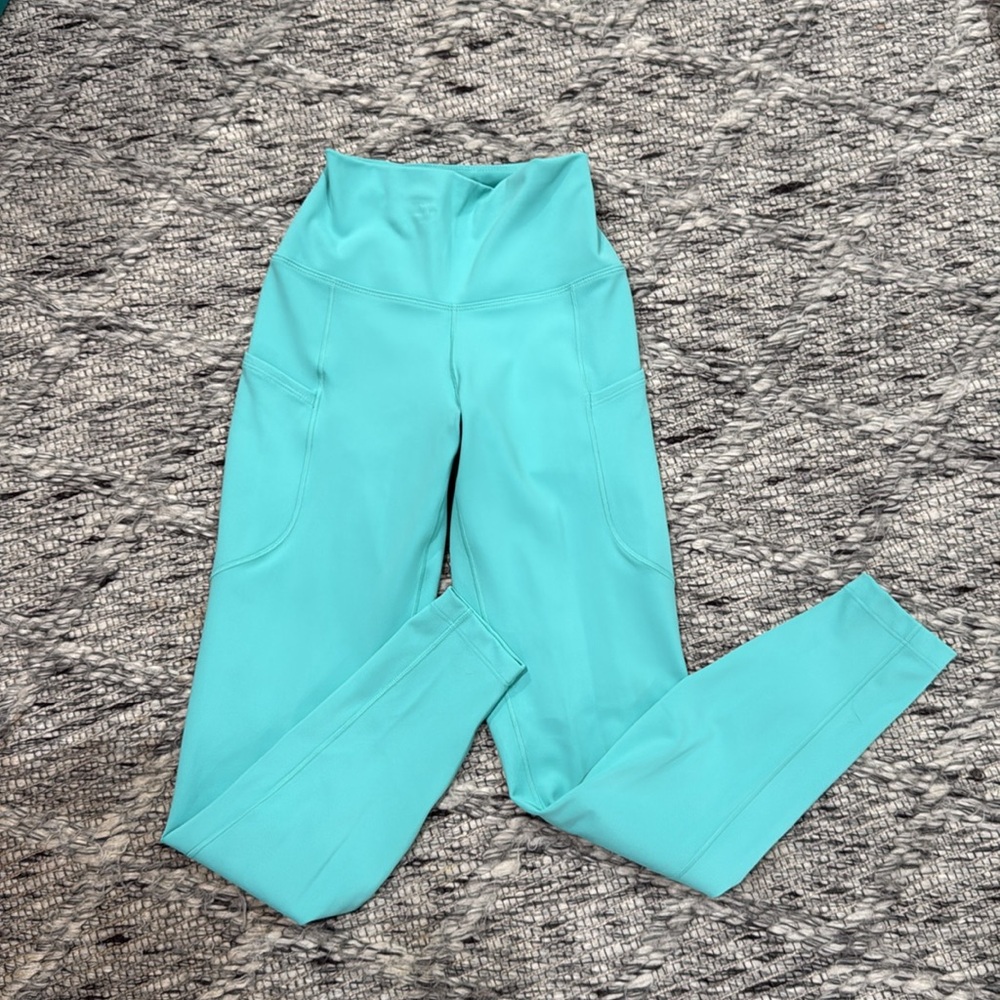 NWT Nike Leggings With Pockets